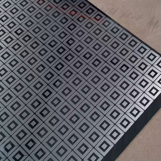Come la macchina per marcatura per incisore laser a fibra Big Big Xxxxxl per la decorazione di ascensori